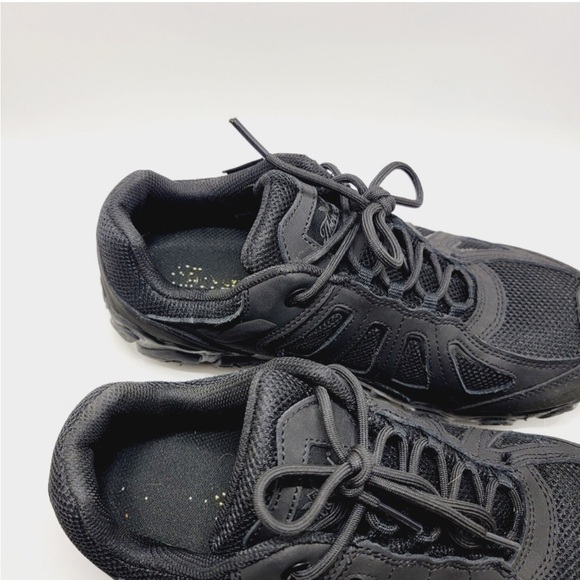 Thorogood Men 10M Crosstrex Low Black Hiking Working Steel Toe Waterproof Shoes. - Picture 12 of 16